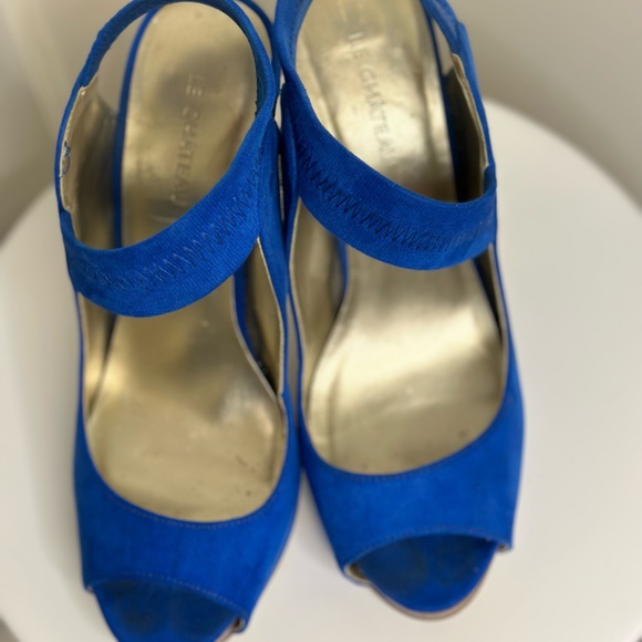 Le Chateau Blue Suede Heels - Picture 5 of 7